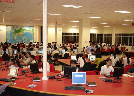Cựu sinh viên